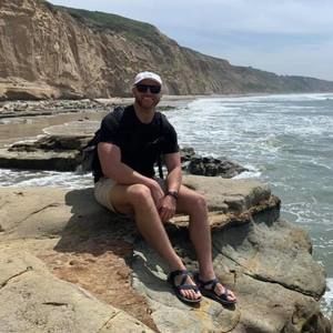 Meet your Posher, Dillon